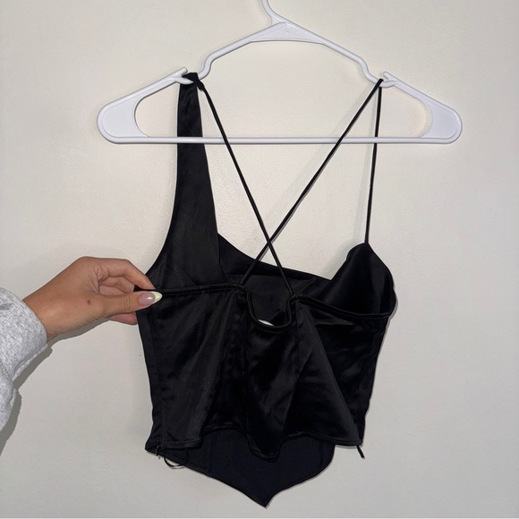 Revolve Song of Style Aislin Cami in Black
SONG OF STYLE Small - Picture 6 of 9